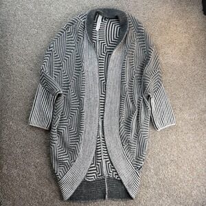 Aeropostale Cardigan Sweater Womens M Gray Open Dolman Geometric Chunky Knit